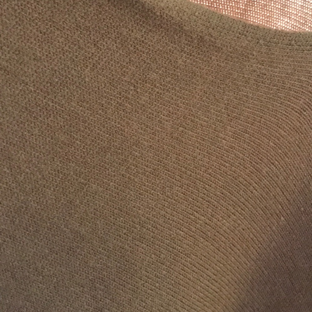 Poncho - Picture 2 of 3